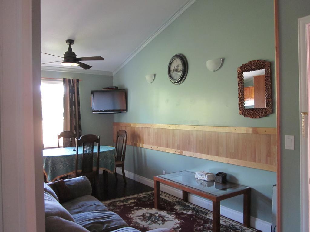 Oceanside Resort Powell River Bagian luar foto