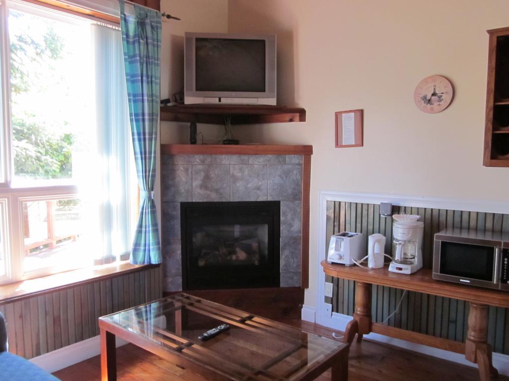 Oceanside Resort Powell River Ruang foto