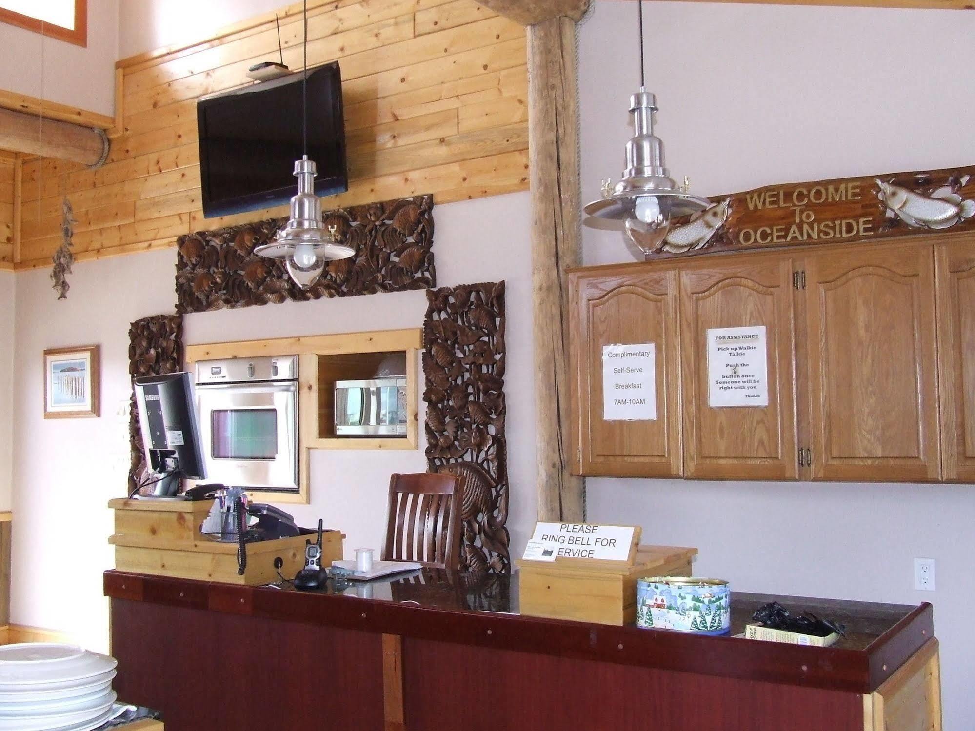 Oceanside Resort Powell River Bagian luar foto